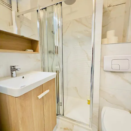 Petit Bijou 1 Pers Wifi Apartmán *